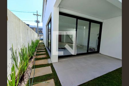 Casa de condomínio à venda com 203m², 3 quartos e 2 vagasÁrea externa 