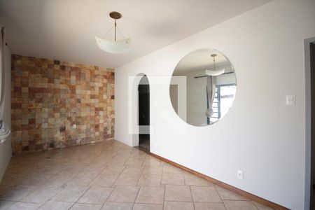 Casa à venda com 200m², 3 quartos e 3 vagasCopa