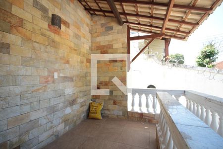 Casa à venda com 200m², 3 quartos e 3 vagasVaranda