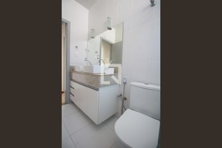 Casa à venda com 200m², 3 quartos e 3 vagasBanheiro Social