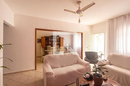 Sala de casa para alugar com 3 quartos, 126m² em Guaratiba, Rio de Janeiro