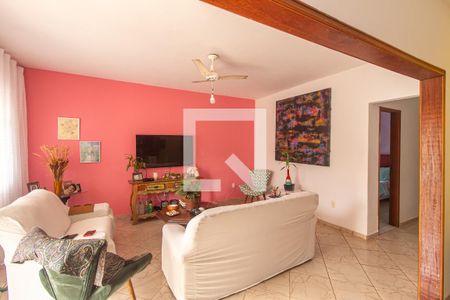 Sala de casa para alugar com 3 quartos, 126m² em Guaratiba, Rio de Janeiro