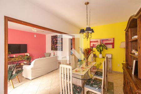 Sala de casa para alugar com 3 quartos, 126m² em Guaratiba, Rio de Janeiro