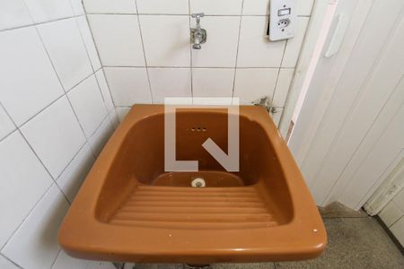 Banheiro de kitnet/studio para alugar com 1 quarto, 35m² em Quarta Parada, São Paulo