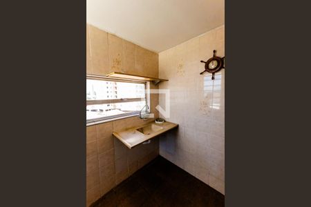 Casa para alugar com 200m², 3 quartos e 6 vagas Casa para alugar com 200m², 3 quartos e 6 vagasÁrea de Serviço 2