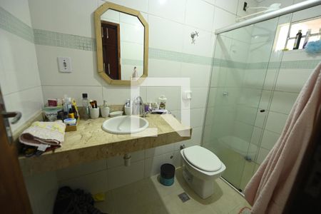 Banheiro da suíte de casa para alugar com 3 quartos, 300m² em Cidade Vera Cruz, Aparecida de Goiânia