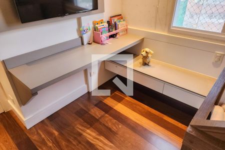 Apartamento à venda com 107m², 3 quartos e 4 vagasQuarto 2