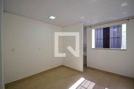Sala/Quarto de kitnet/studio para alugar com 1 quarto, 23m² em Andrade Araujo, Nova Iguaçu