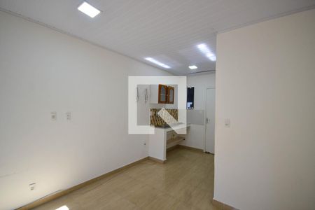 Sala/Quarto de kitnet/studio para alugar com 1 quarto, 23m² em Andrade Araujo, Nova Iguaçu
