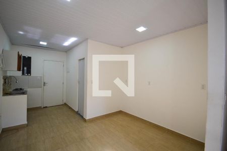 Sala/Quarto de kitnet/studio para alugar com 1 quarto, 23m² em Andrade Araujo, Nova Iguaçu