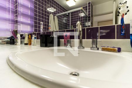 Apartamento à venda com 164m², 3 quartos e 1 vagaBanheiro da Suíte - Torneira