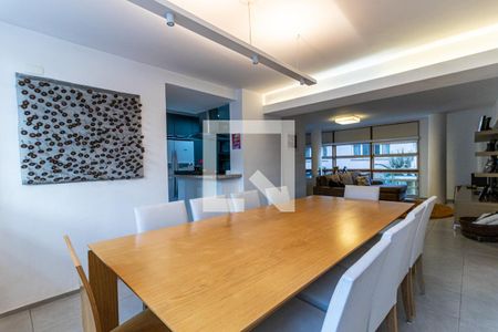 Apartamento à venda com 164m², 3 quartos e 1 vagaSala