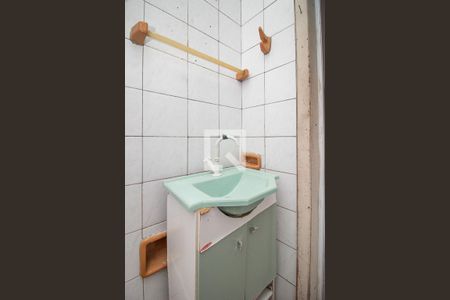 Banheiro de casa para alugar com 0 quarto, 30m² em Sarandi, Porto Alegre