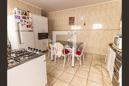 Casa à venda com 155m², 3 quartos e 2 vagasCozinha