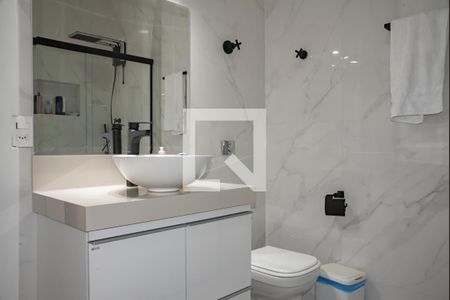 Casa à venda com 300m², 3 quartos e 6 vagas Casa à venda com 300m², 3 quartos e 6 vagasBanheiro