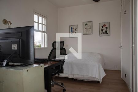 Casa à venda com 300m², 3 quartos e 6 vagas Casa à venda com 300m², 3 quartos e 6 vagasSuíte