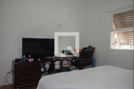 Casa à venda com 300m², 3 quartos e 6 vagas Casa à venda com 300m², 3 quartos e 6 vagasQuarto 2