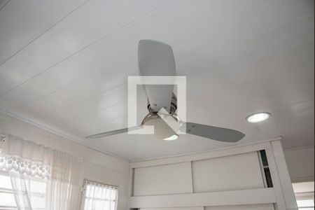 Casa à venda com 300m², 3 quartos e 6 vagas Casa à venda com 300m², 3 quartos e 6 vagasCozinha