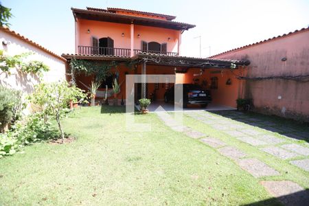 Casa para alugar com 320m², 4 quartos e 4 vagasQuintal