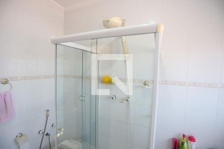 Casa para alugar com 320m², 4 quartos e 4 vagasSuite