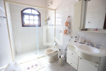 Casa para alugar com 320m², 4 quartos e 4 vagasBanheiro 2