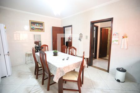 Casa para alugar com 320m², 4 quartos e 4 vagasCozinha