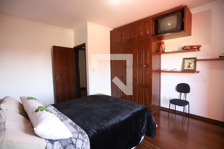 Casa para alugar com 320m², 4 quartos e 4 vagasQuarto 3