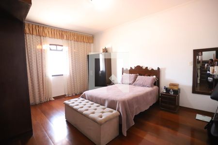 Quarto 1 de casa para alugar com 4 quartos, 320m² em Cidade Cruzeiro do Sul, Suzano