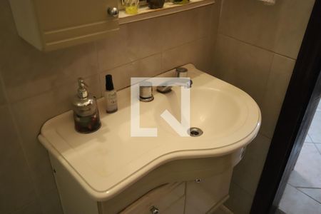 Casa para alugar com 320m², 4 quartos e 4 vagasDetalhe do Banheiro 1