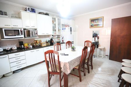 Casa para alugar com 320m², 4 quartos e 4 vagasCozinha