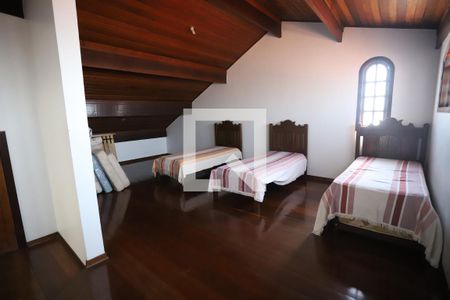 Casa para alugar com 320m², 4 quartos e 4 vagasQuarto 4