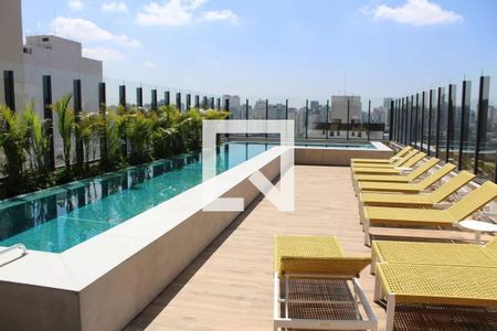 Studio à venda com 26m², 1 quarto e sem vaga Studio à venda com 26m², 1 quarto e sem vagaPiscina