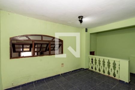 Casa à venda com 228m², 3 quartos e 7 vagas Casa à venda com 228m², 3 quartos e 7 vagasEntrada