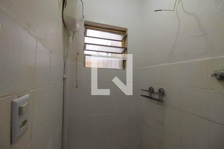 Banheiro de casa para alugar com 1 quarto, 70m² em Vila Bela, São Paulo