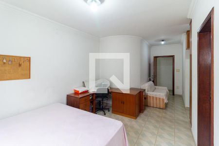 Casa à venda com 350m², 4 quartos e 5 vagasQuarto 2
