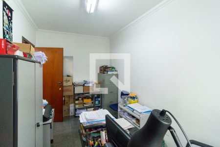 Casa à venda com 350m², 4 quartos e 5 vagasEscritório