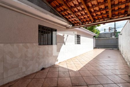 Casa à venda com 100m², 3 quartos e 4 vagas Casa à venda com 100m², 3 quartos e 4 vagasGaragem