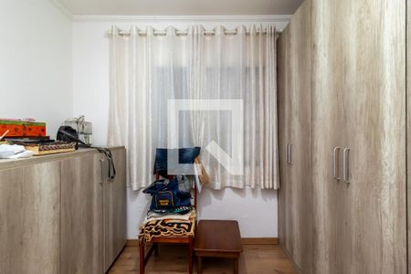 Casa à venda com 100m², 3 quartos e 4 vagas Casa à venda com 100m², 3 quartos e 4 vagasQuarto 2