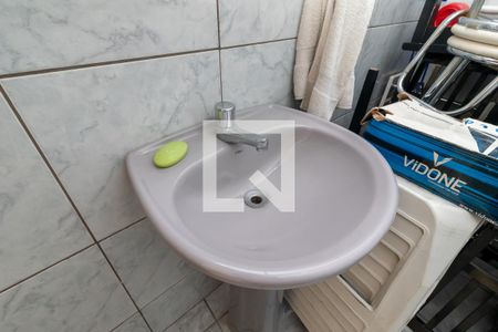 Casa à venda com 100m², 3 quartos e 4 vagas Casa à venda com 100m², 3 quartos e 4 vagasBanheiro da Suíte 2