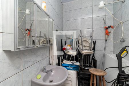 Casa à venda com 100m², 3 quartos e 4 vagas Casa à venda com 100m², 3 quartos e 4 vagasBanheiro da Suíte 2
