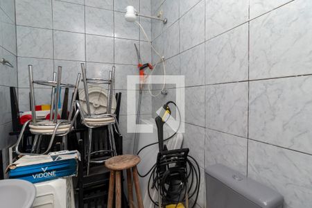 Casa à venda com 100m², 3 quartos e 4 vagas Casa à venda com 100m², 3 quartos e 4 vagasBanheiro da Suíte 2