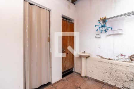 Casa à venda com 100m², 3 quartos e 4 vagas Casa à venda com 100m², 3 quartos e 4 vagasBanheiros