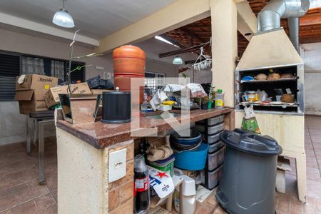 Casa à venda com 100m², 3 quartos e 4 vagas Casa à venda com 100m², 3 quartos e 4 vagasÁrea de Serviço