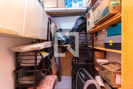 Casa à venda com 100m², 3 quartos e 4 vagas Casa à venda com 100m², 3 quartos e 4 vagasDepósito