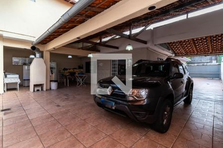 Casa à venda com 100m², 3 quartos e 4 vagas Casa à venda com 100m², 3 quartos e 4 vagasQuintal