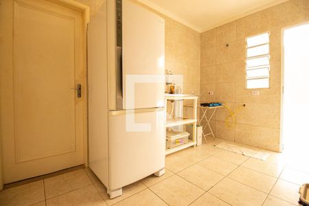 Casa à venda com 110m², 3 quartos e 2 vagas Casa à venda com 110m², 3 quartos e 2 vagasCozinha