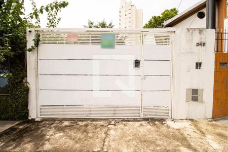 Casa à venda com 110m², 3 quartos e 2 vagas Casa à venda com 110m², 3 quartos e 2 vagasFachada da casa