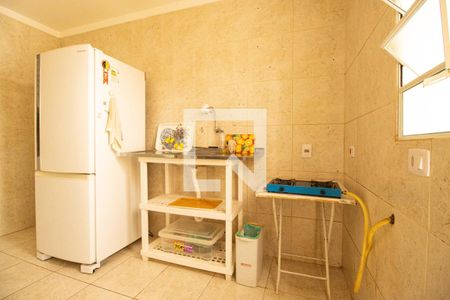 Casa à venda com 110m², 3 quartos e 2 vagas Casa à venda com 110m², 3 quartos e 2 vagasCozinha