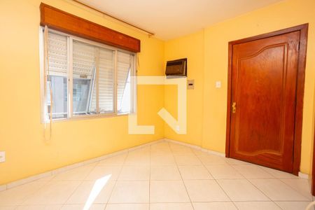 Cozinha de apartamento para alugar com 1 quarto, 29m² em Jardim Itu, Porto Alegre