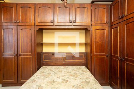 Quarto de apartamento para alugar com 1 quarto, 29m² em Jardim Itu, Porto Alegre